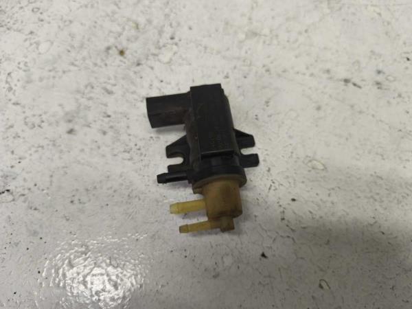 TRANSMETTEUR DE PRESSION AUDI/SKODA/SEAT/VW - Vue 1